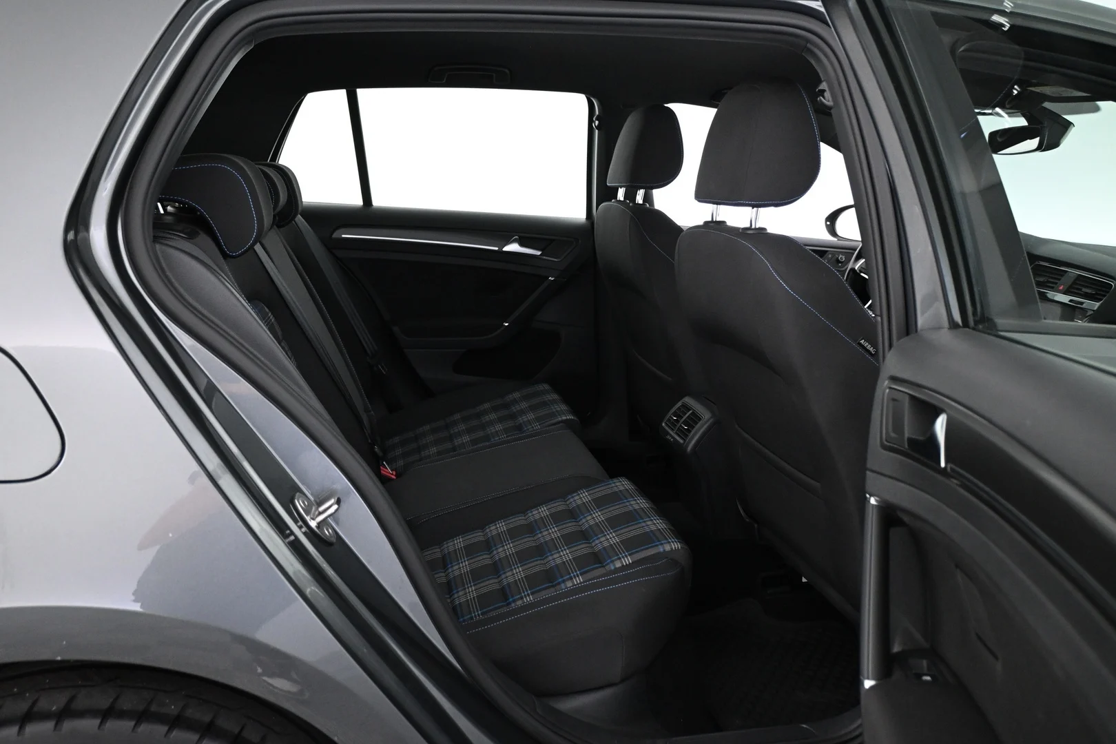 Car Image - 2dvUuWSm3NhRQcbWgSULSk