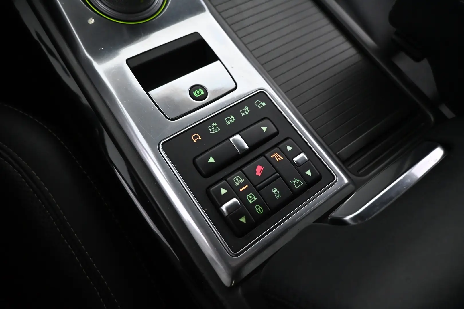 Car Image - 1rQyqZGrpRsGKZQNXO9QXI