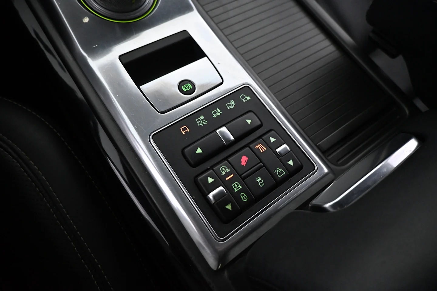 Car Image - 1rQyqZGrpRsGKZQNXO9QXI