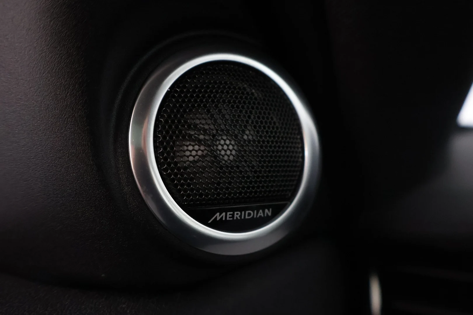 Car Image - 5noXvdajlMxirUQALlQyBb