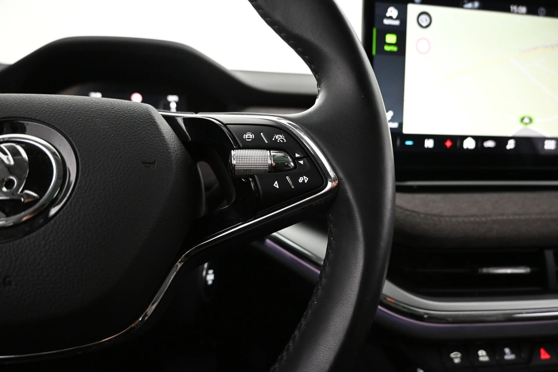 Car Image - c3Sl2OHwcOoI9r9ZKjoXY