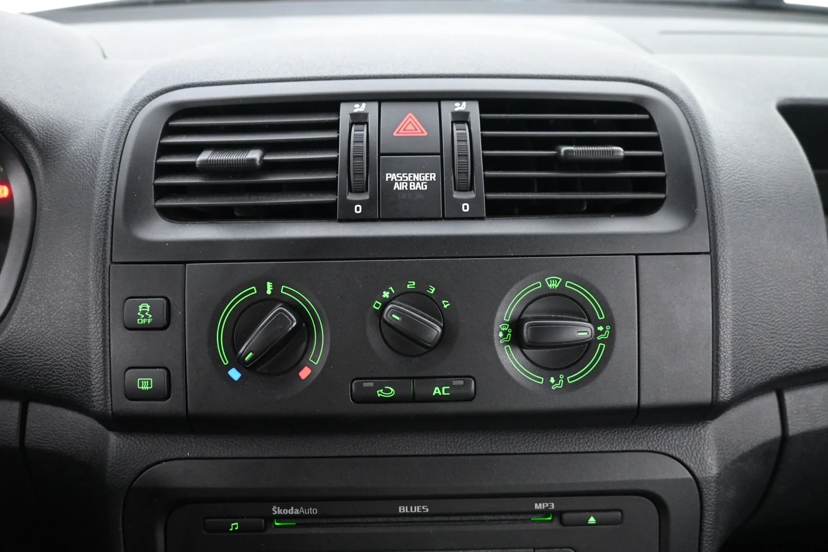 Car Image - 1UuSpRie1srmToBSgrCRJo