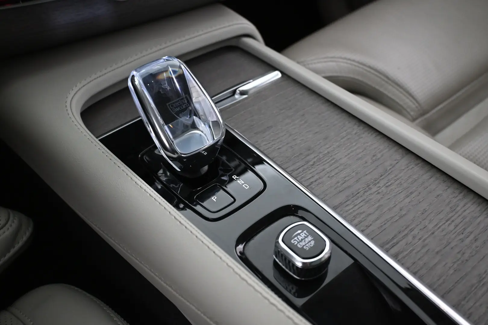 Car Image - 4ZqDTRsvlGS4CrOULpnCnd