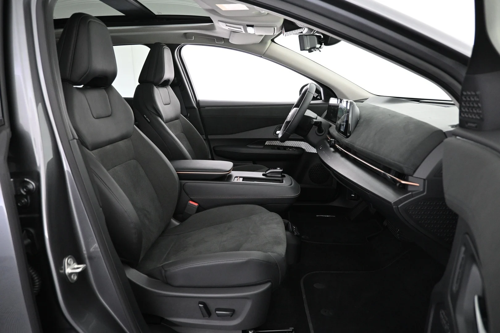 Car Image - 6DFXnV5ZosA8ZgQ8udY5Gt