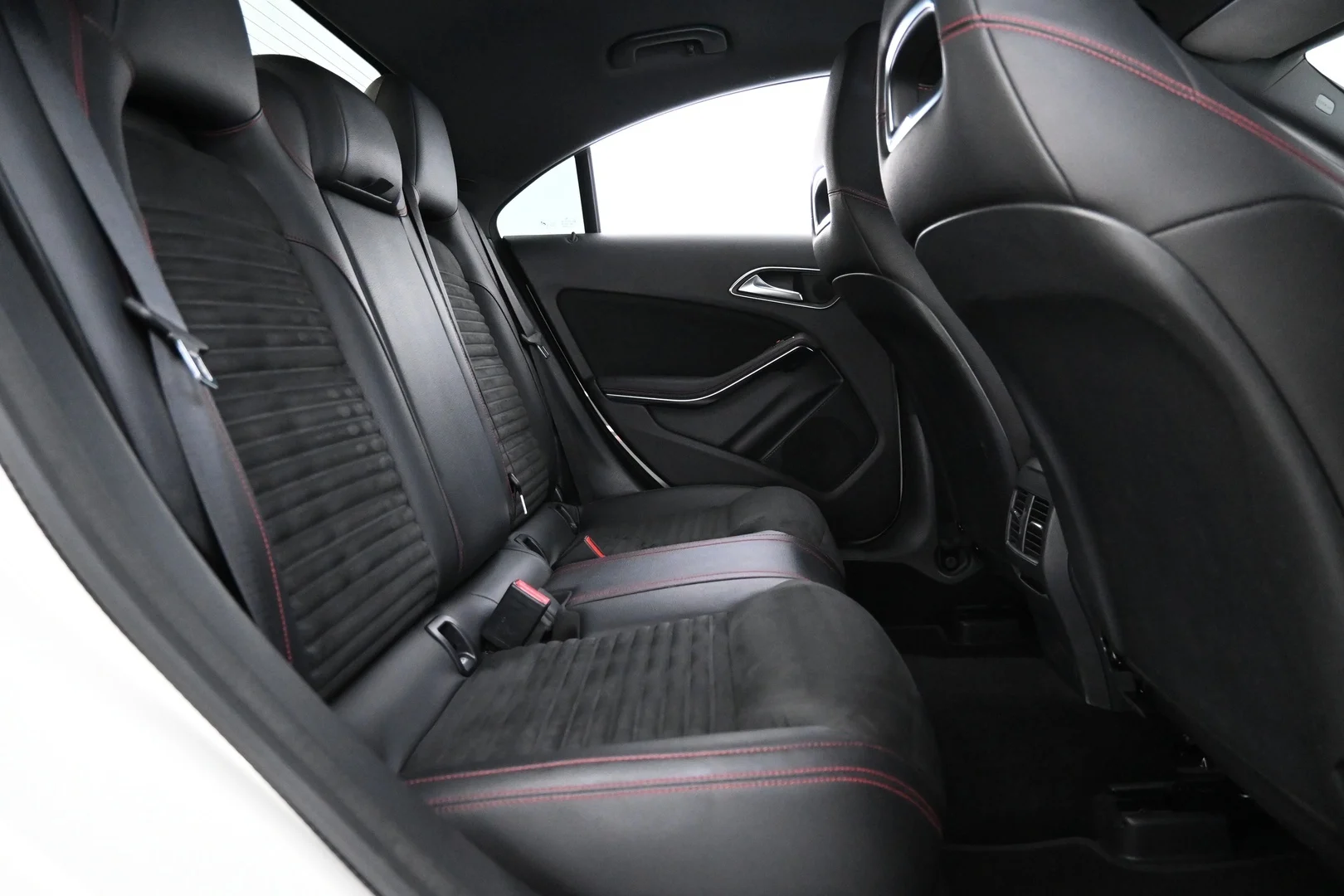 Car Image - 2nMxJGv8h69omlLCzQnvKA