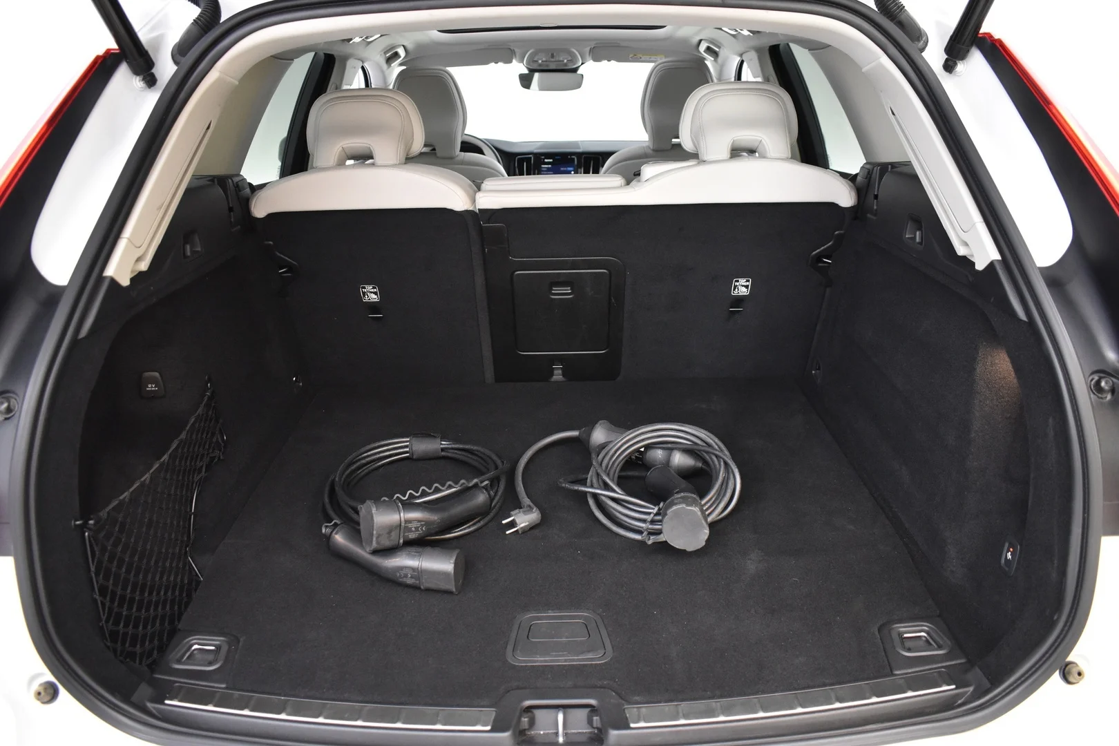 Car Image - r0hzCywllIZgPEta5oUA0