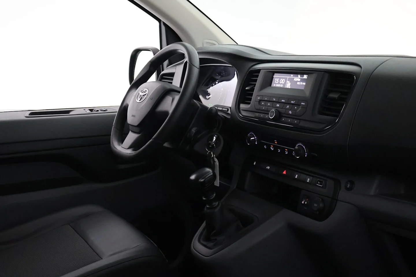Car Image - 2lqxBzkZBElr7UM7a3KBgO