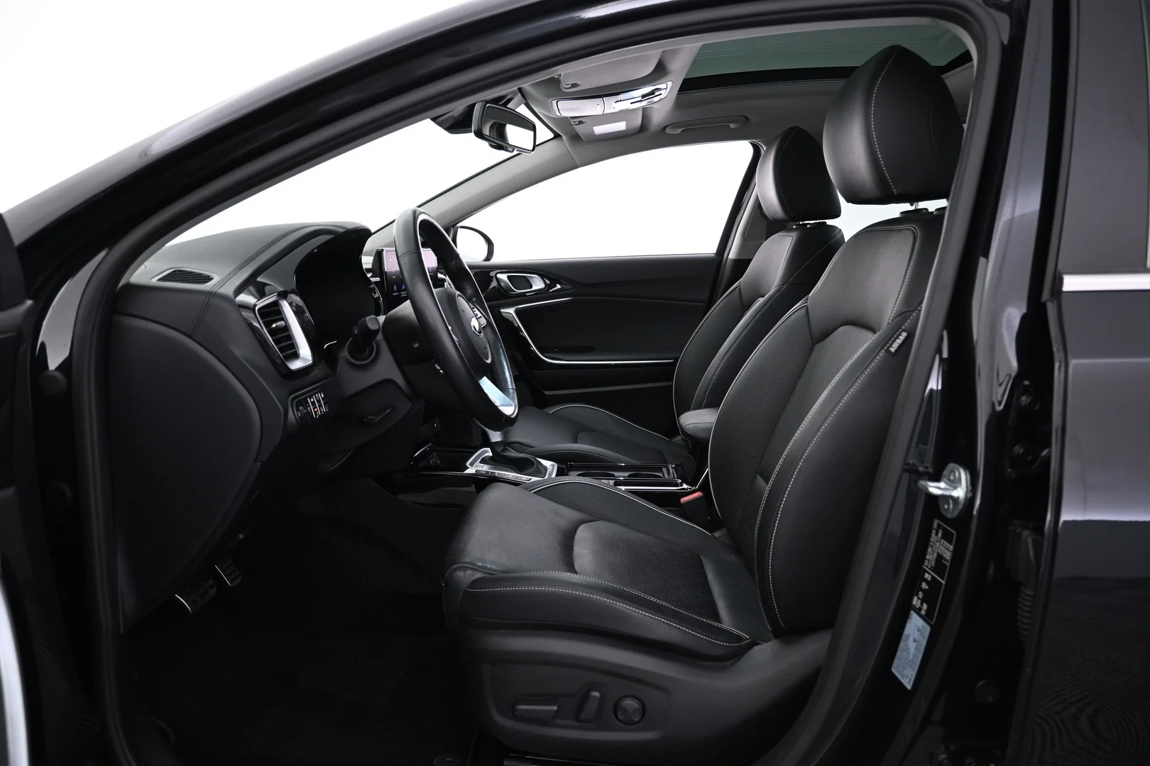 Car Image - 4hMT0KRBMiB6LQ3gkRXf9J