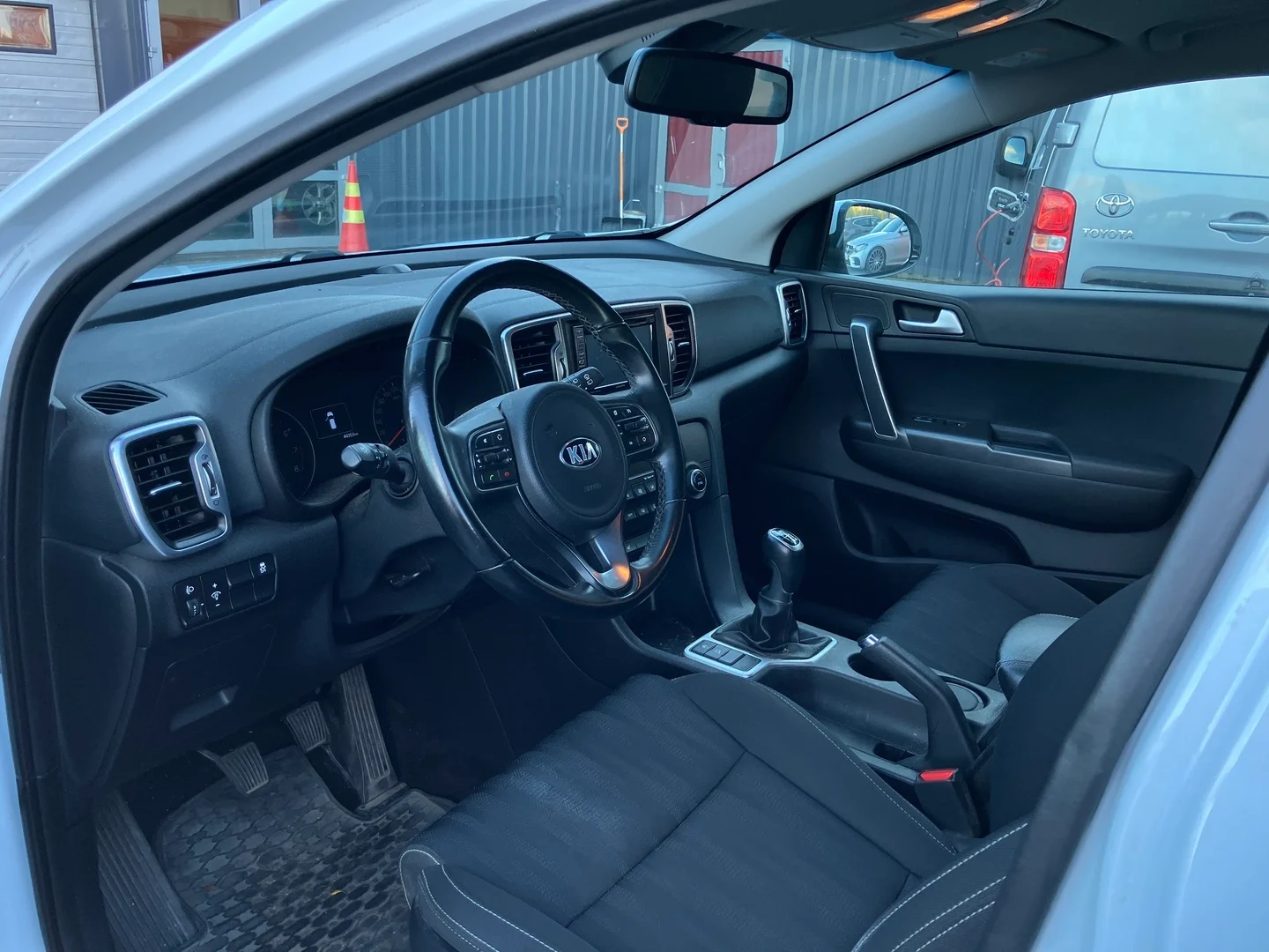 Car Image - 7lWmrmXe5mq5bUmEeNJoKg