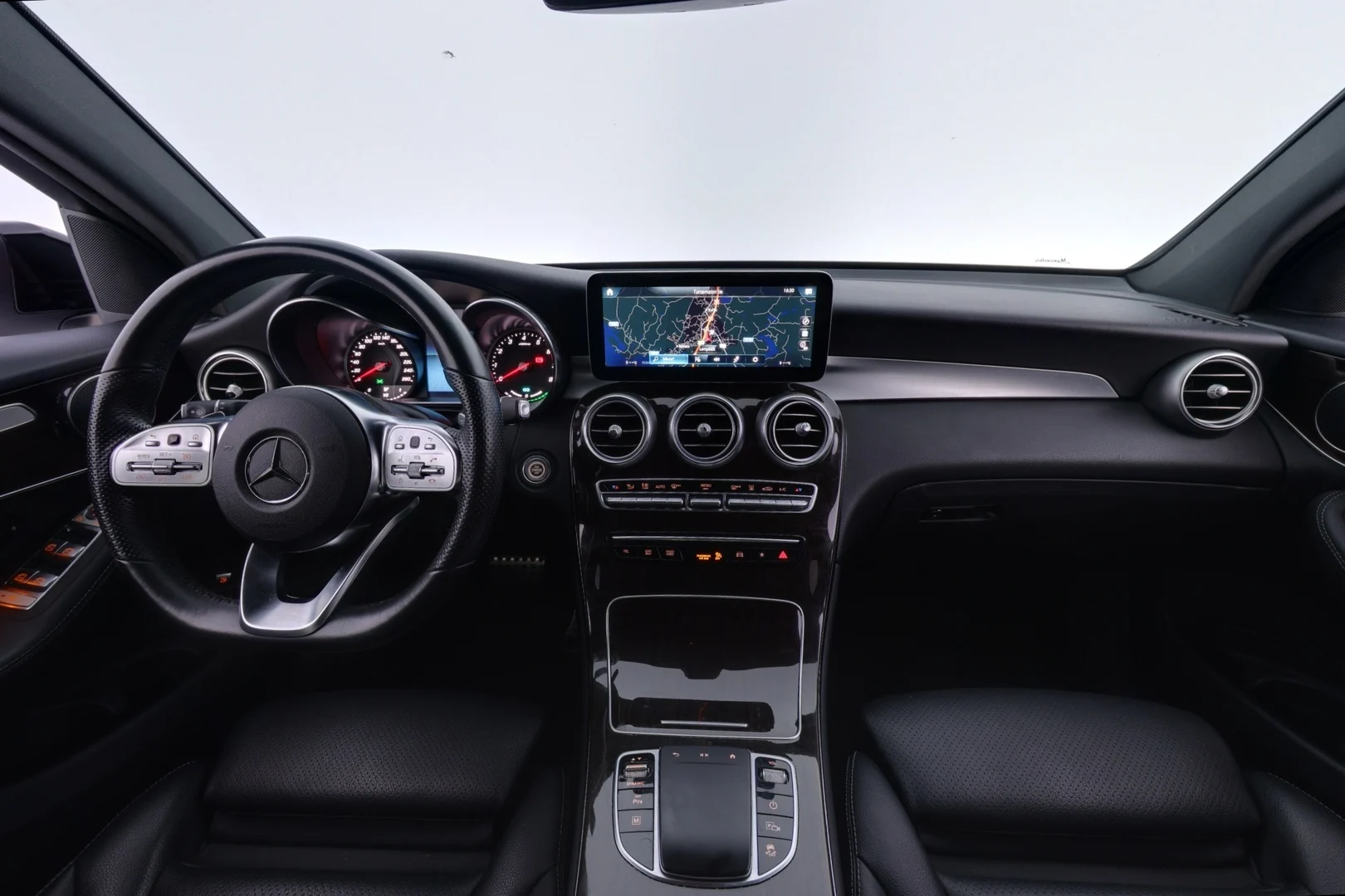 Car Image - 2IcPohgMWEKHOoKEx5vNCp