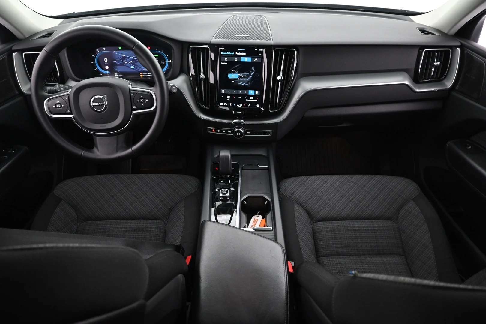 Car Image - 2LfR6zOaBFBB1vElCHYhcW