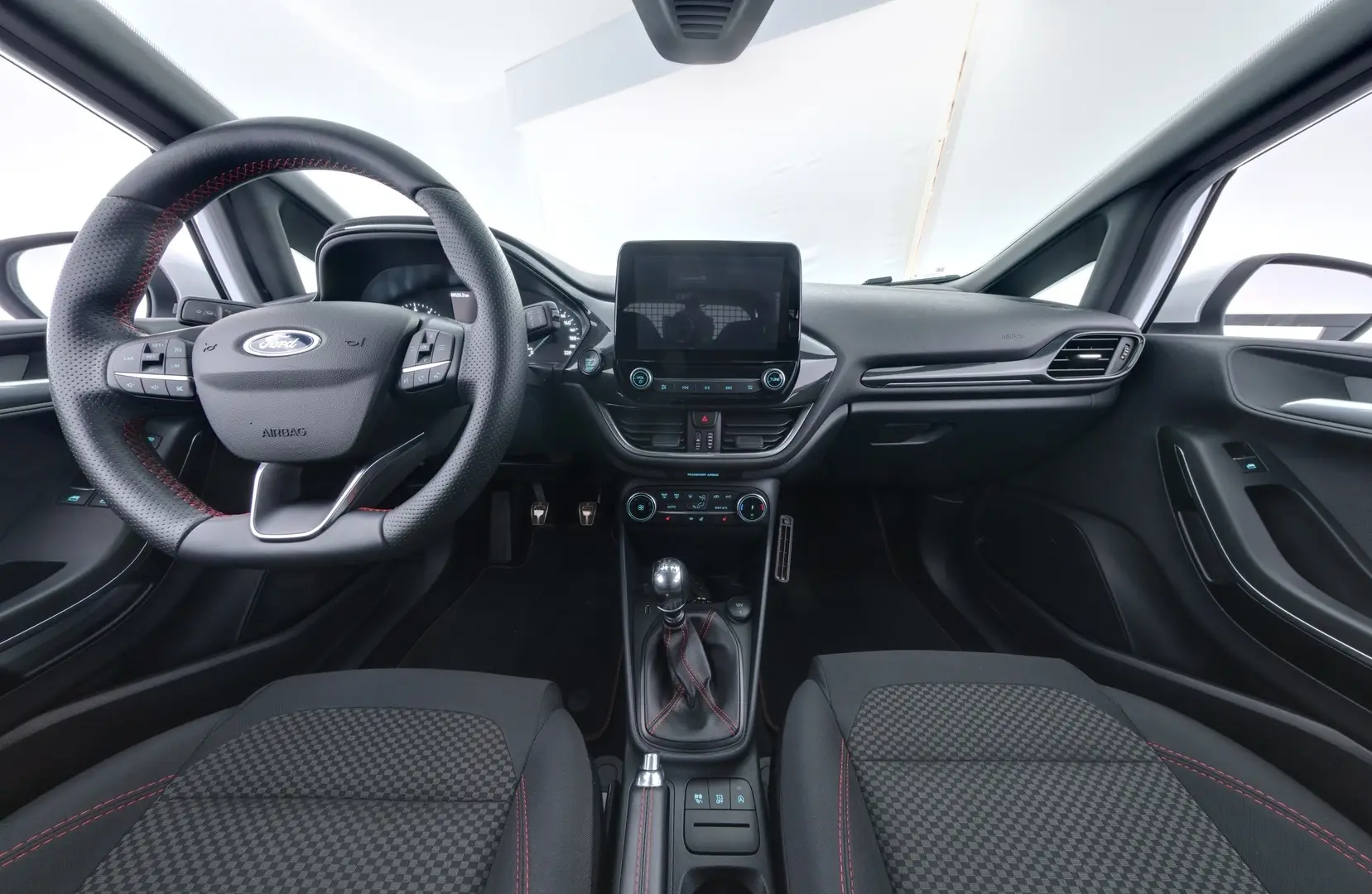 Car Image - 7b6WxDkNgpiBd0rZfhM9jK