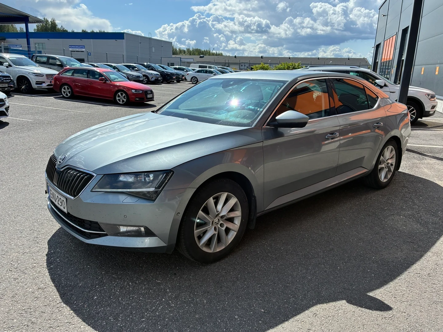 Car Image - 4qRZ4D4Fl34h0bONqyzTJV