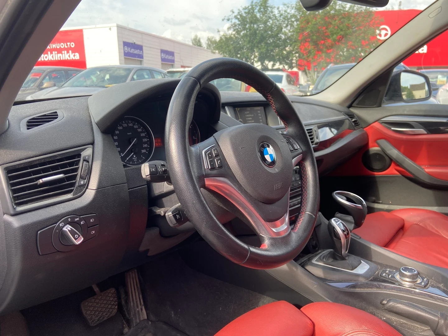 Car Image - xQtD4Z5BuJfAoDk54j3oY