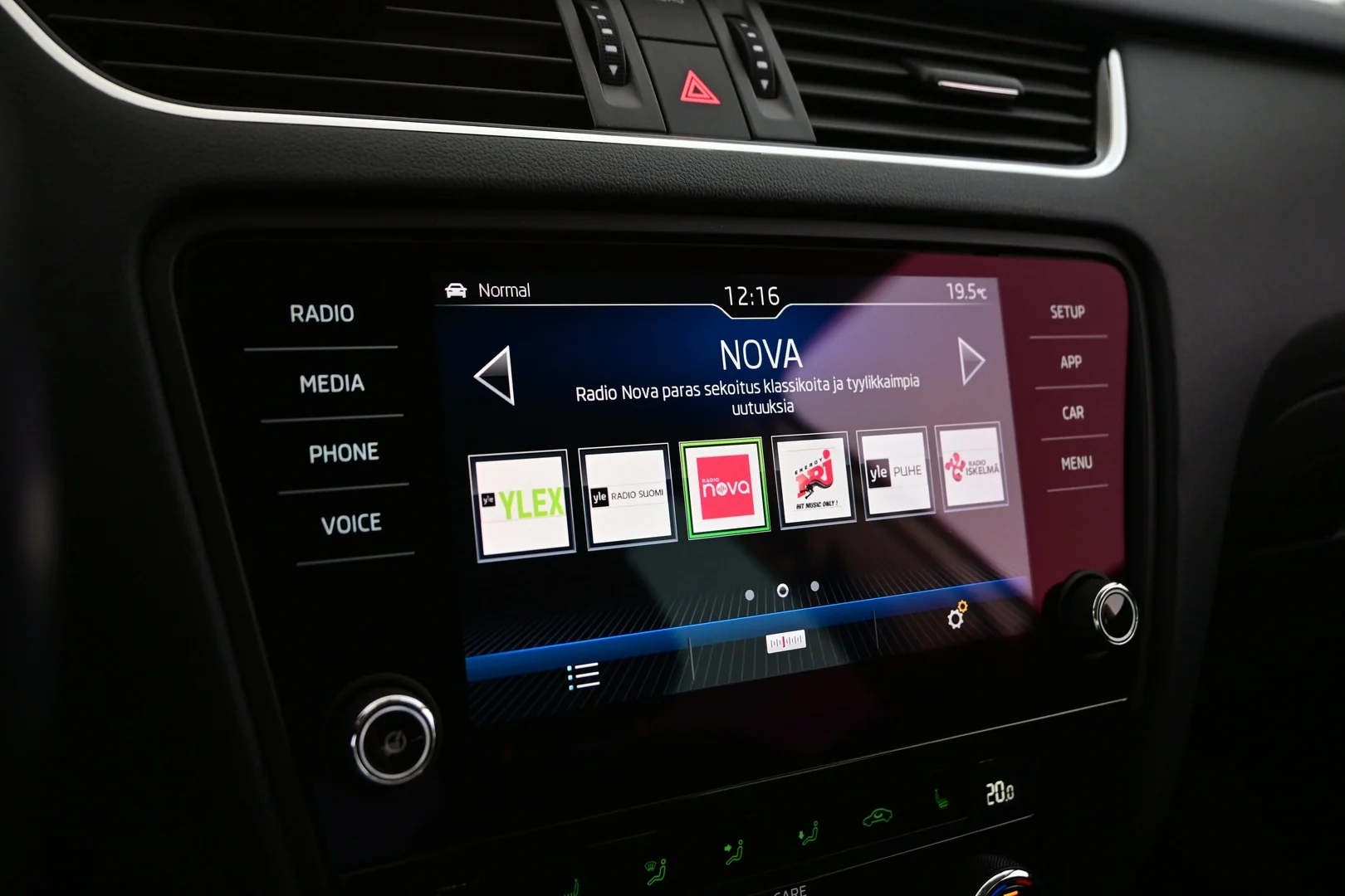 Car Image - 3yPSmzJ0MNZOJQJSgsldfD