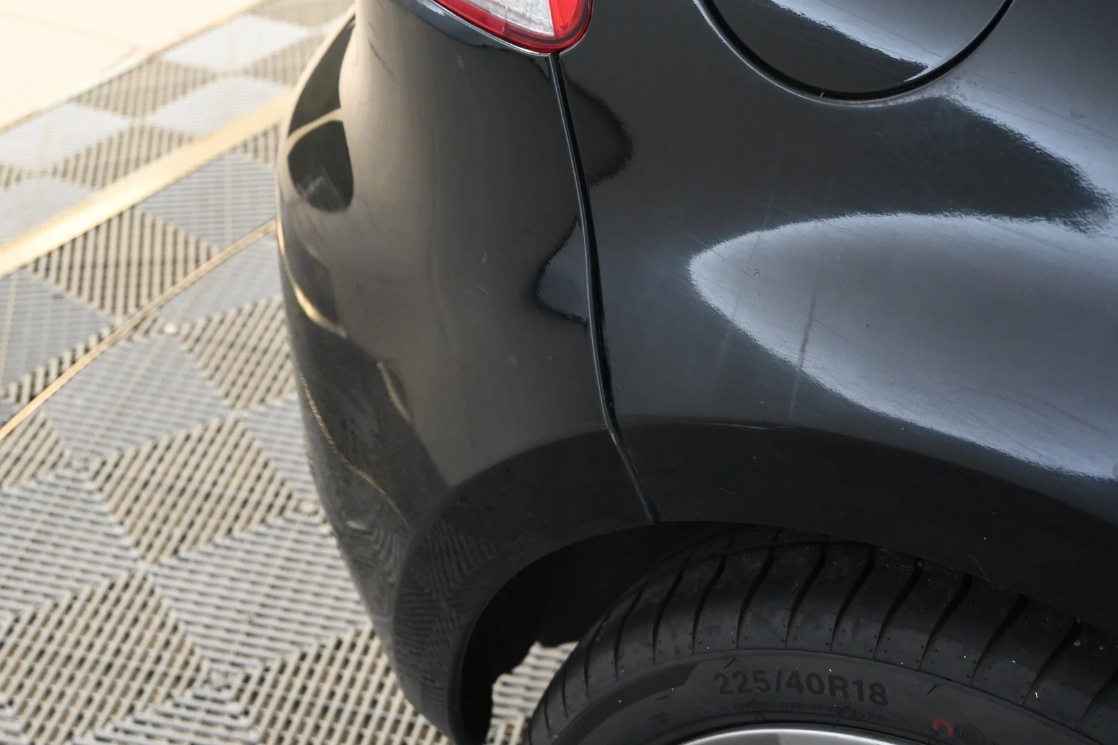 Car Image - 2PXsxXCC0pbYeSgkF7En29