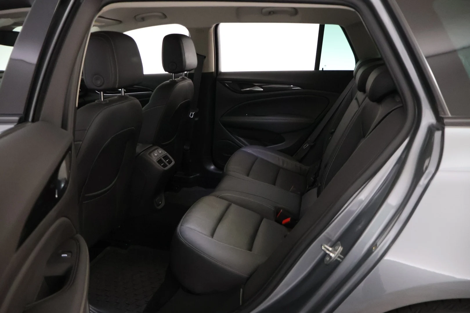 Car Image - sOPXGTtOsOs1sev3Sdvwr
