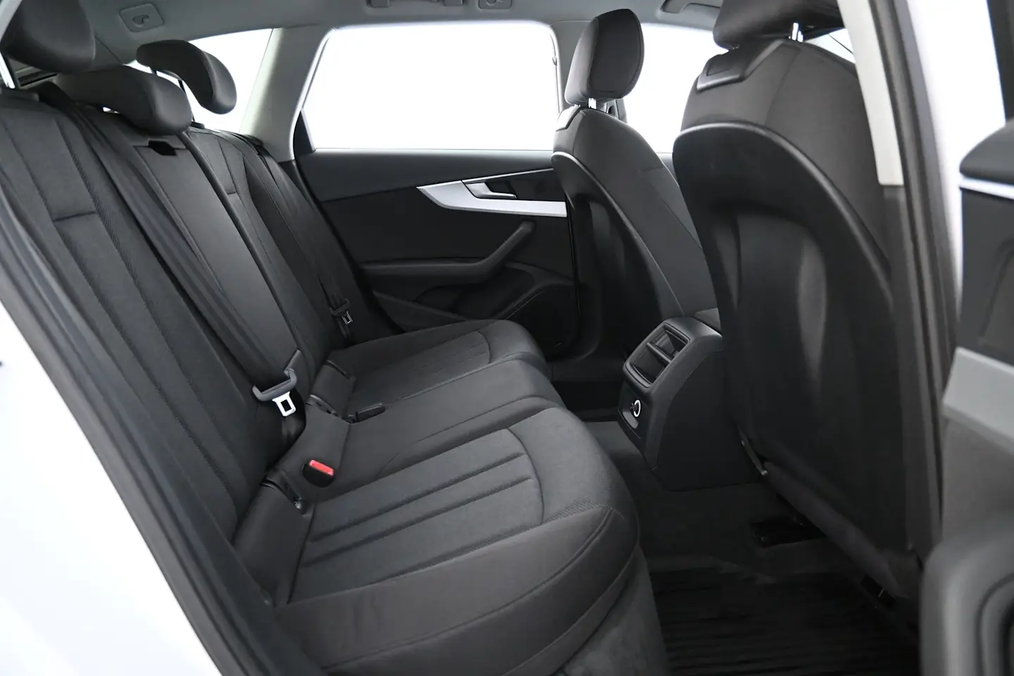 Car Image - nxI84AQgQCNrelsmhFeRt