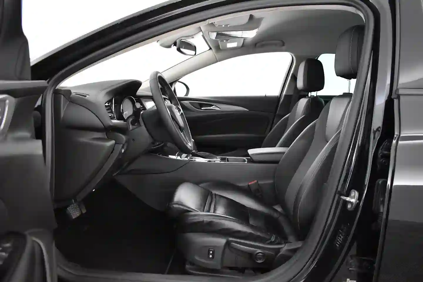 Car Image - 5dM8KUYFjm80xpGb3SBq3X