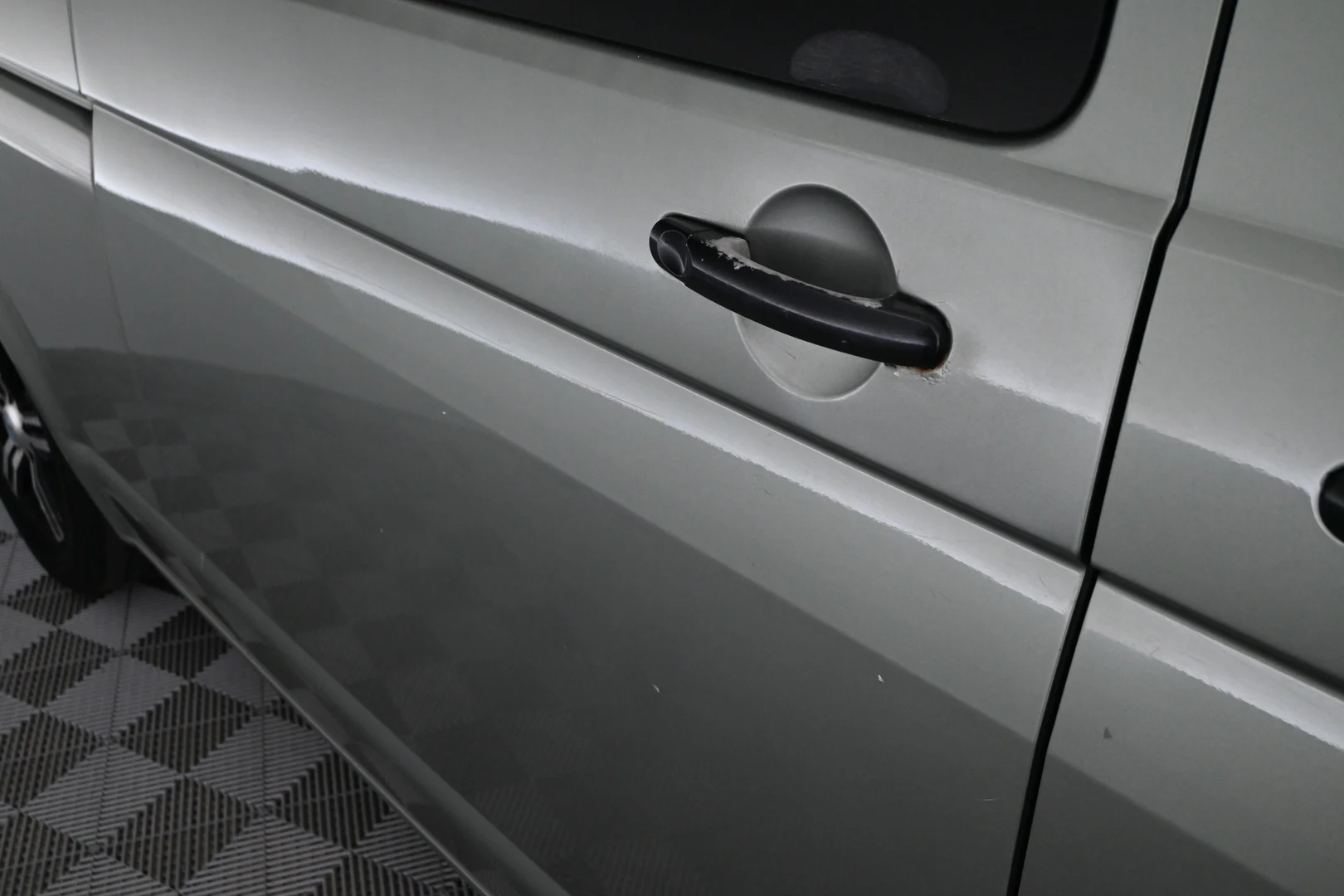 Car Image - 6P2ORH58YCqqdUK6oet6mA