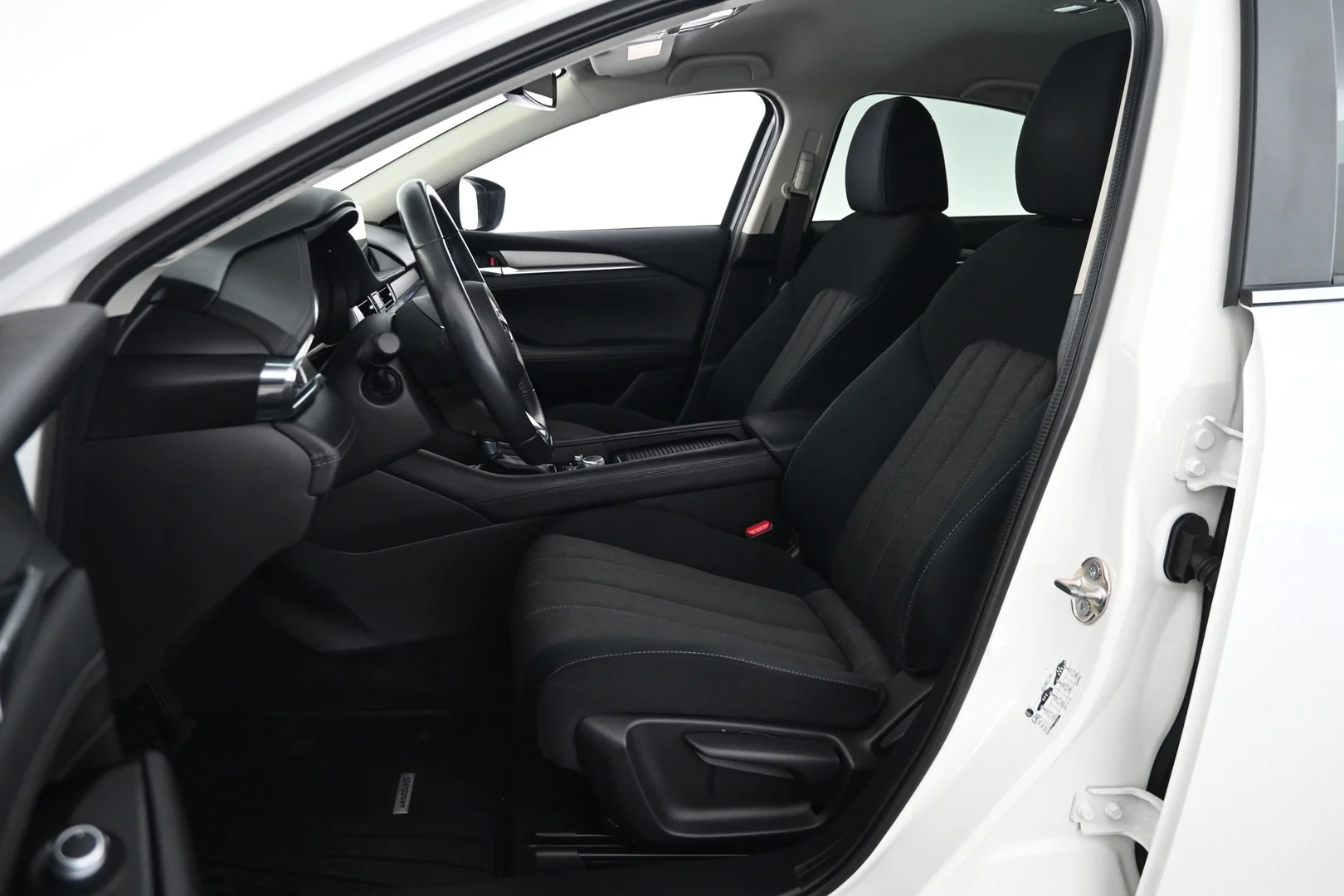 Car Image - 76kD0JSe950uG2ZRTzYfSM