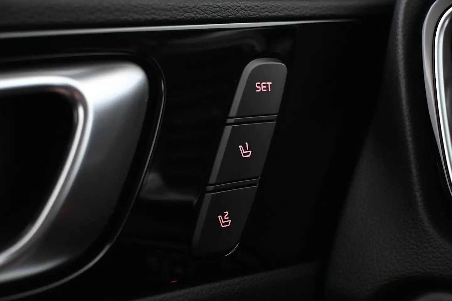 Car Image - 1BsqSVFJw5uMhX5GsOhuuo