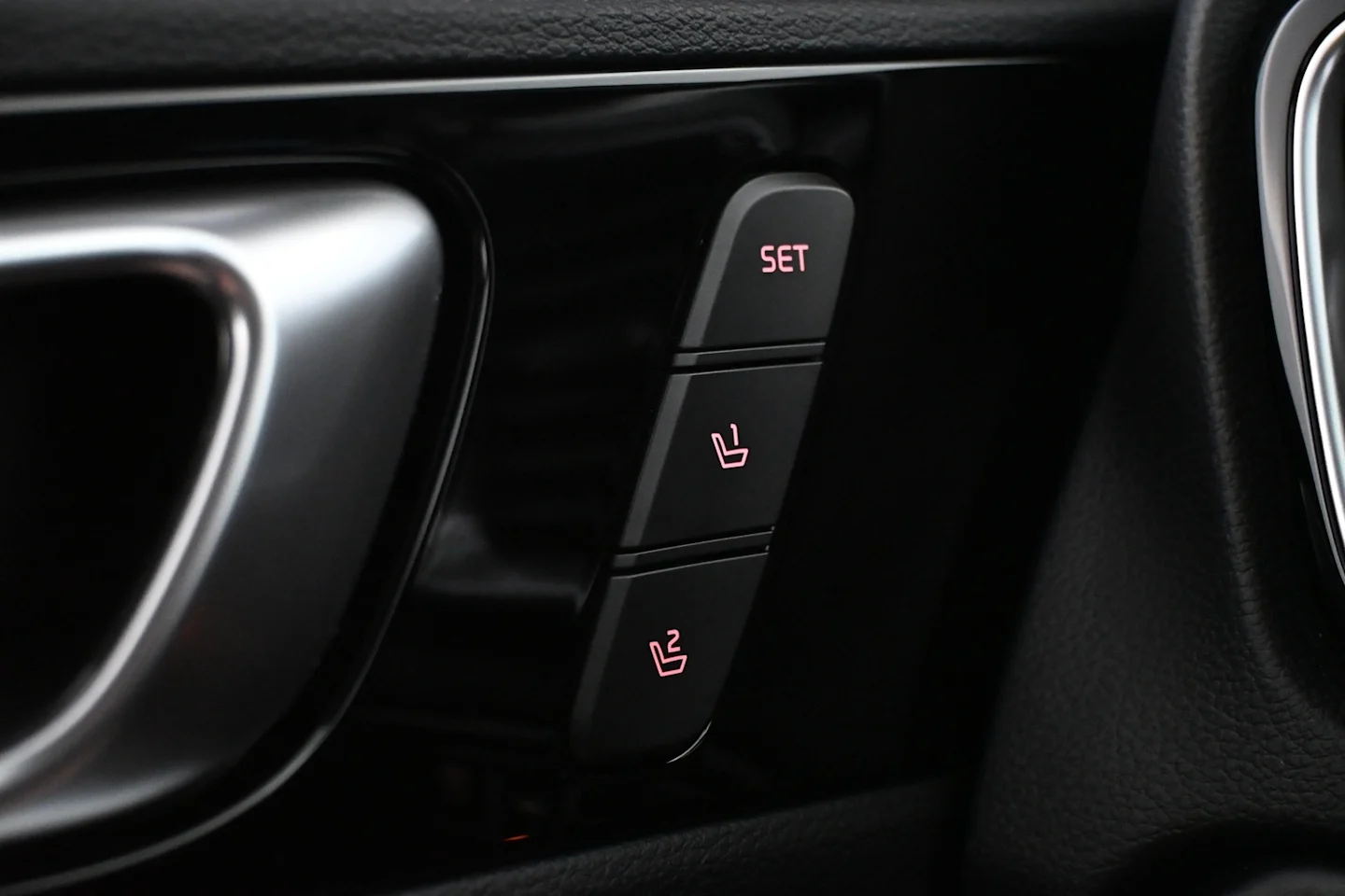 Car Image - 1BsqSVFJw5uMhX5GsOhuuo
