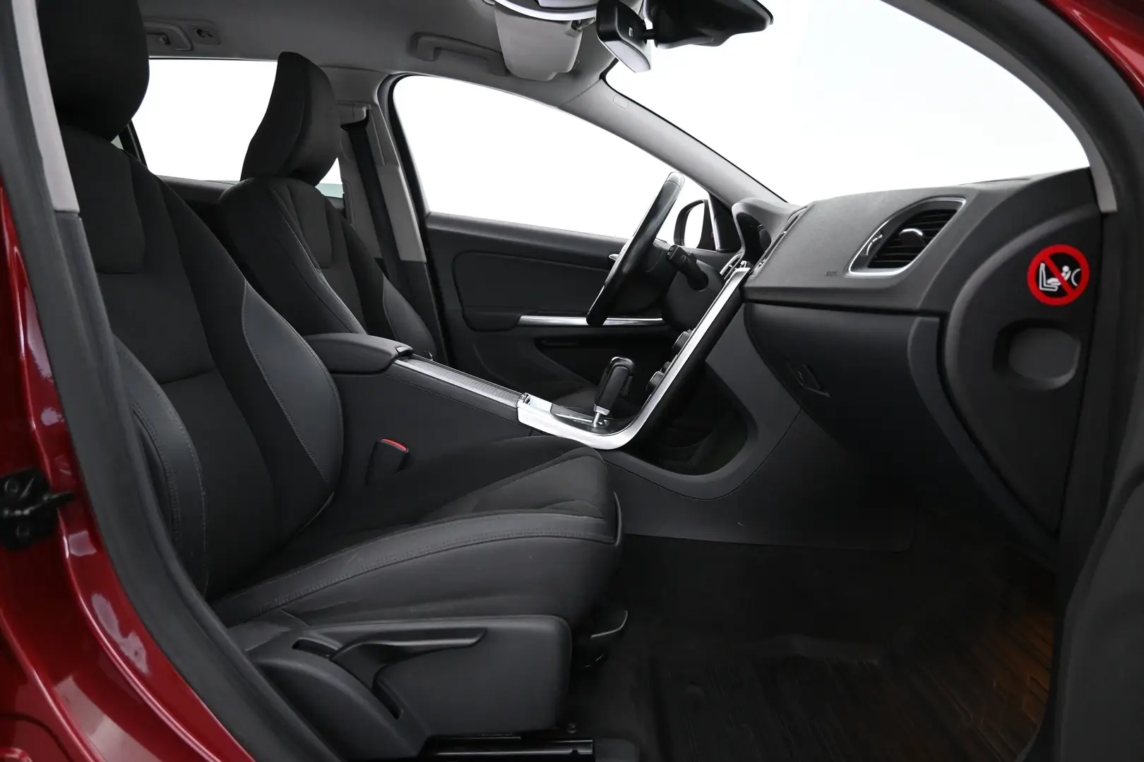 Car Image - 2GJVSQWdj8zyS17h87Y1gX