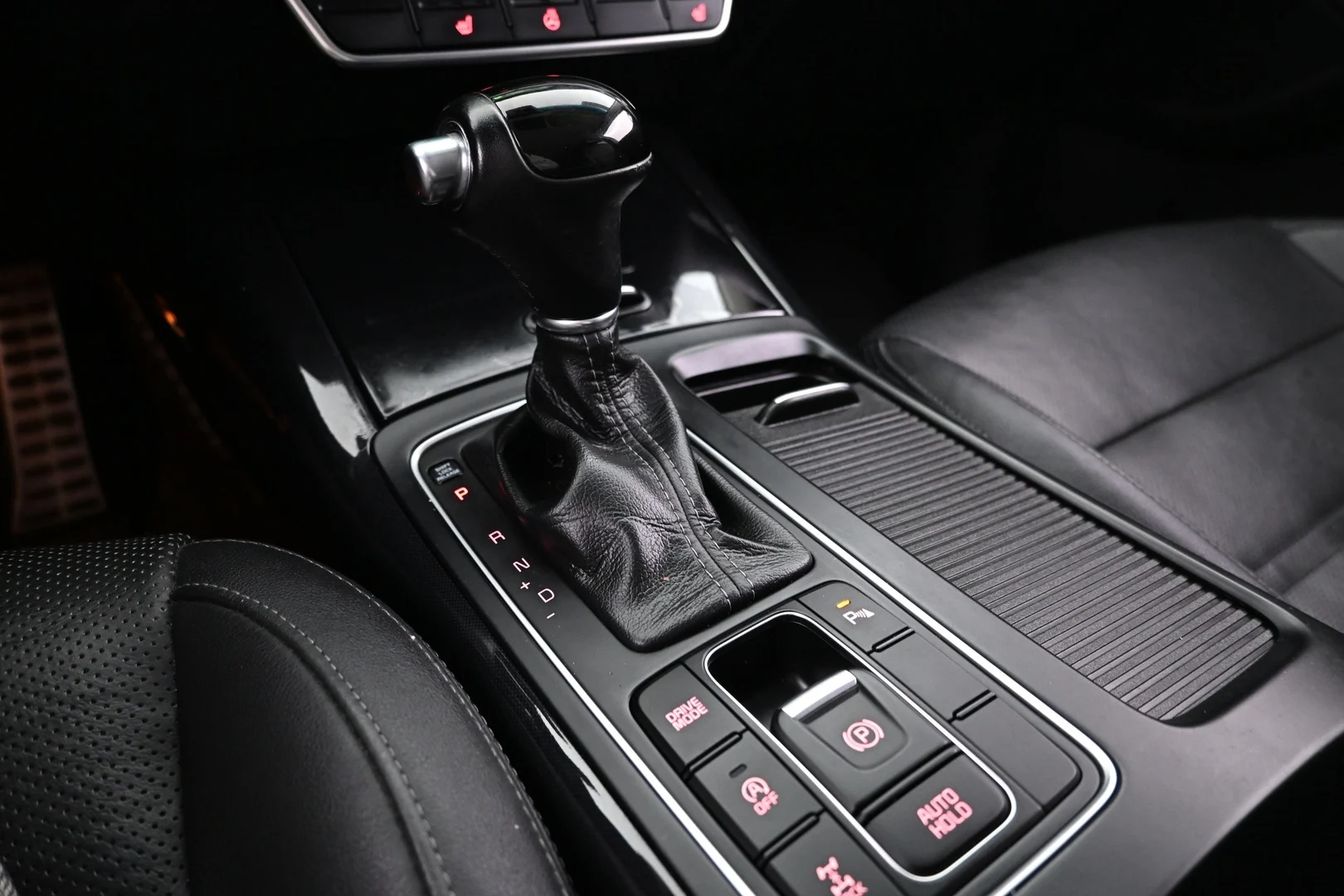 Car Image - 6hdJwx45YBD2wmsnBJVJJX