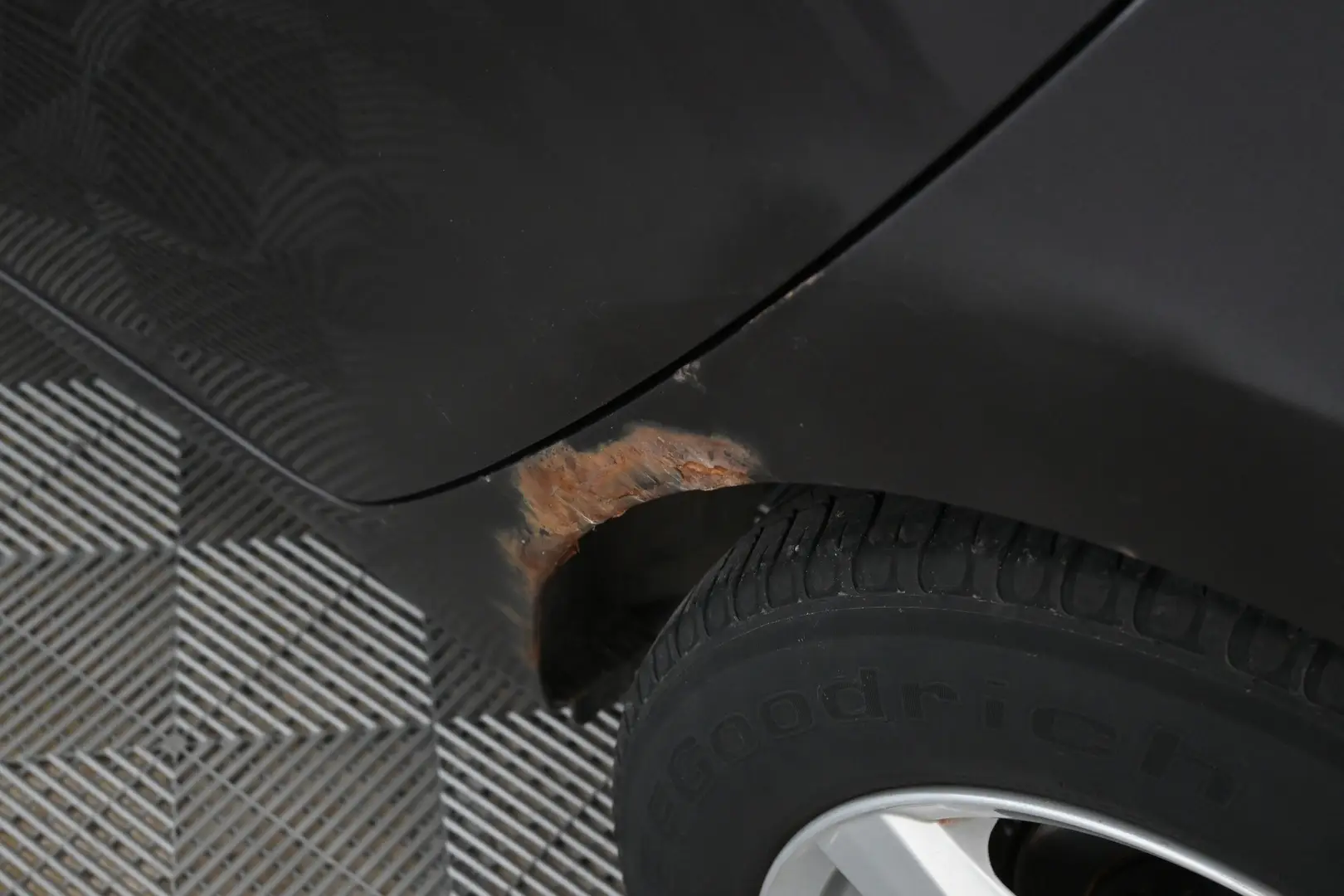 Car Image - 16dMa1MIqajuWD8tfIMoyq