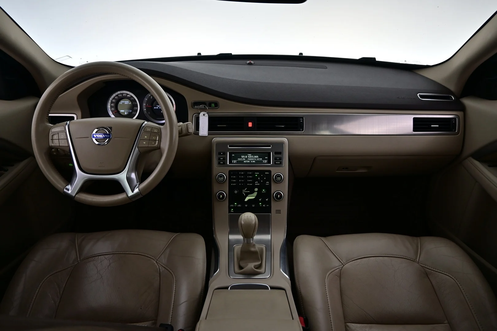 Car Image - 4JgrgkZkIUKN1Xr8v4jMrY