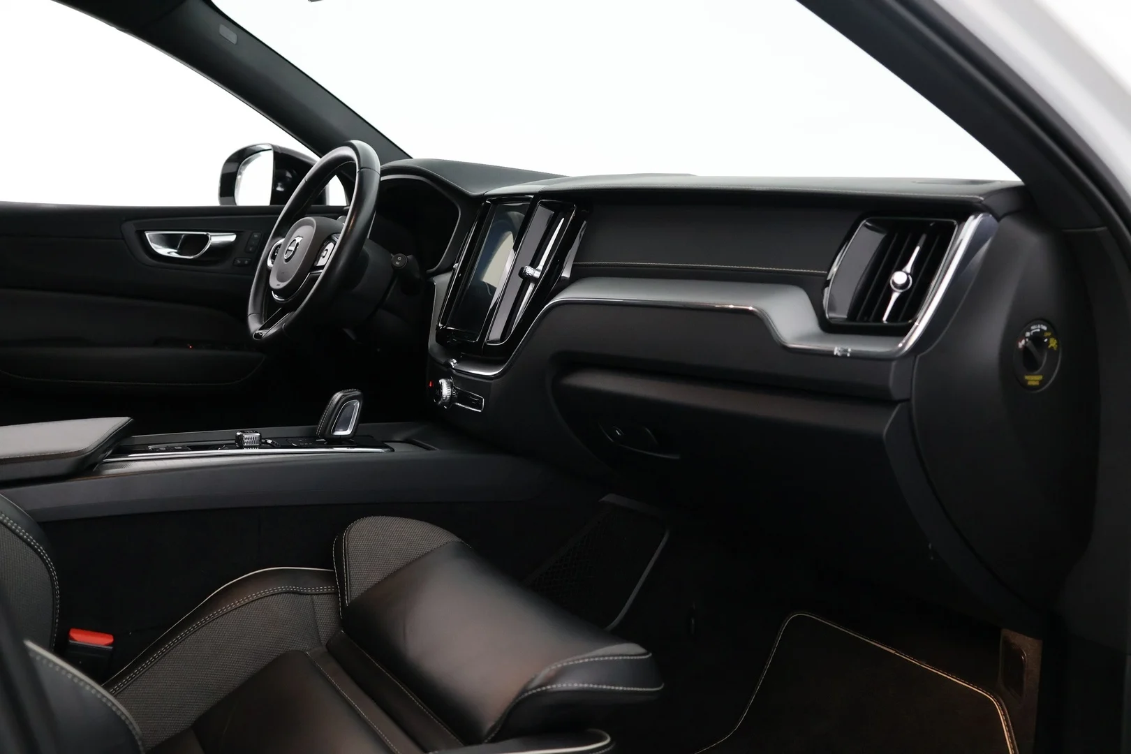 Car Image - 7bXjli0mopH52kX9juGS5A