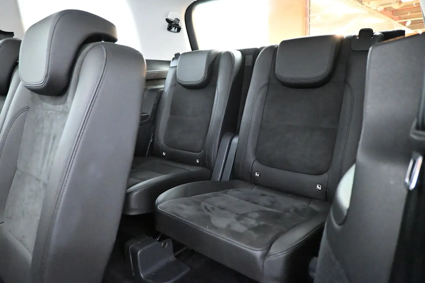 Car Image - 6DCmKlL9yseK9MIOwWnOwW
