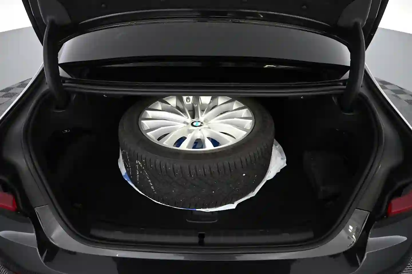 Car Image - 4CFbsftWQ6f1ESiVdTc7f