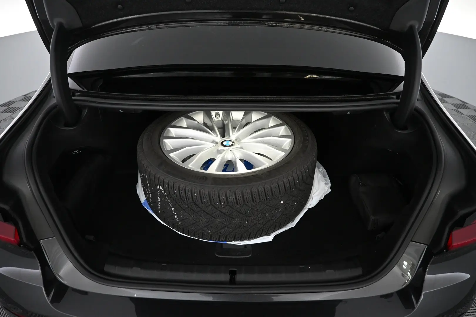 Car Image - 4CFbsftWQ6f1ESiVdTc7f