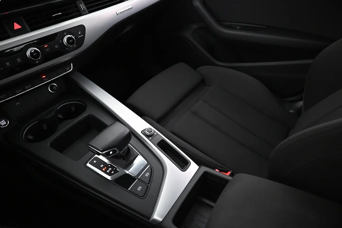 Car Image - 6fN3v0UhXABzEeGMqh38ON