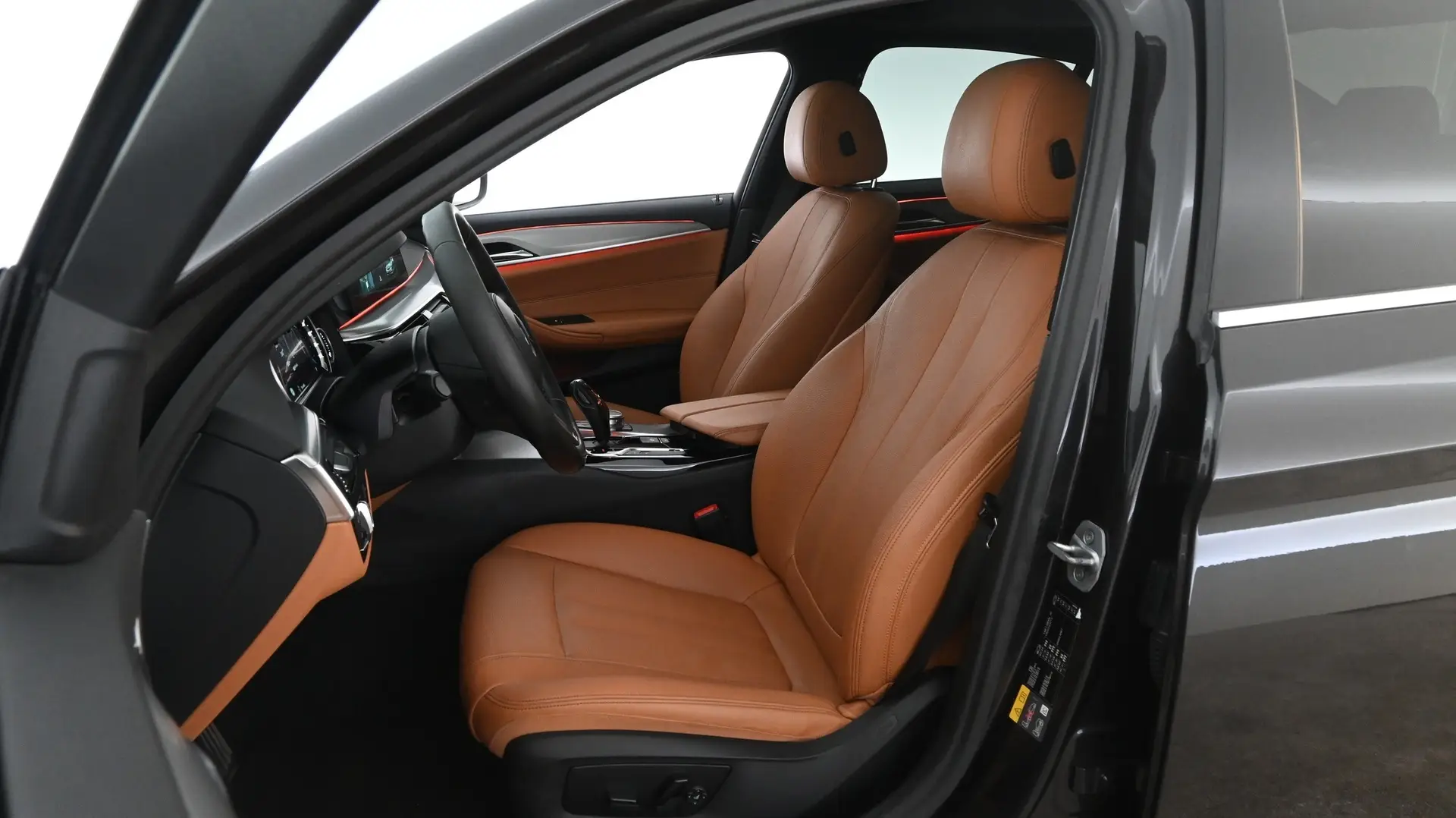 Car Image - 3qSy17TY4WUbfEagtE2UxC