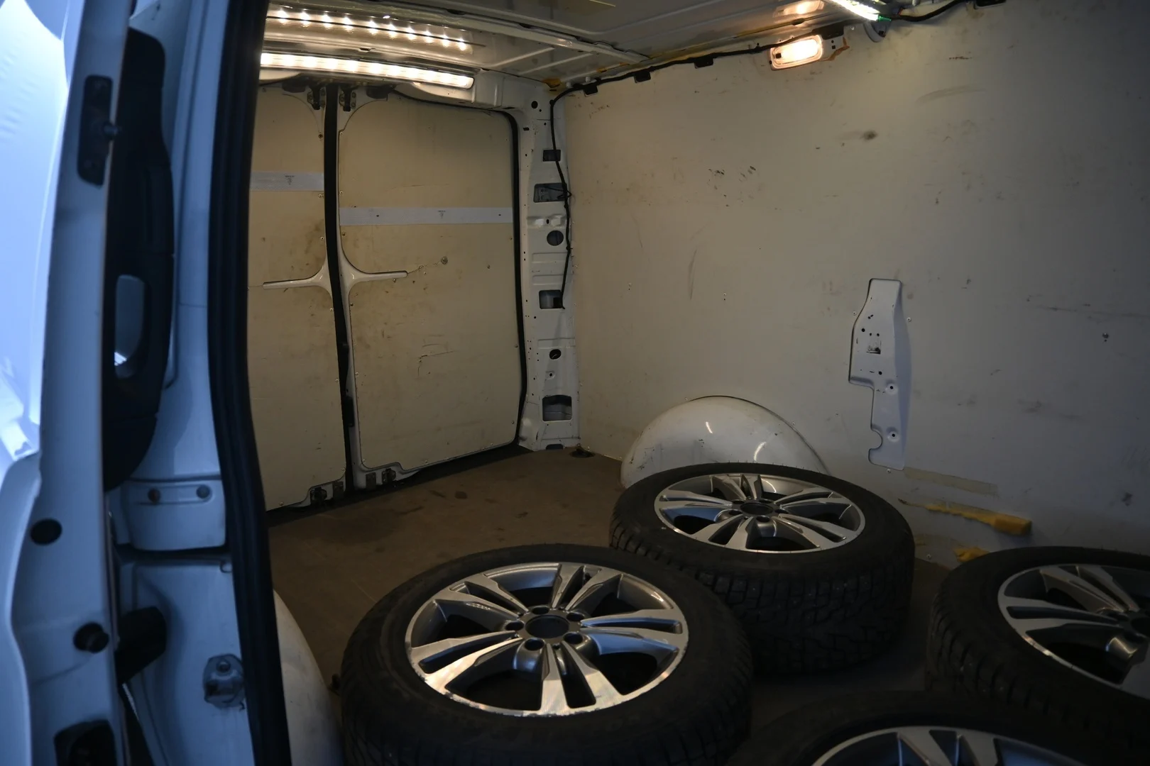Car Image - 79Aa1GxoOSsGzbkKZv2GAo