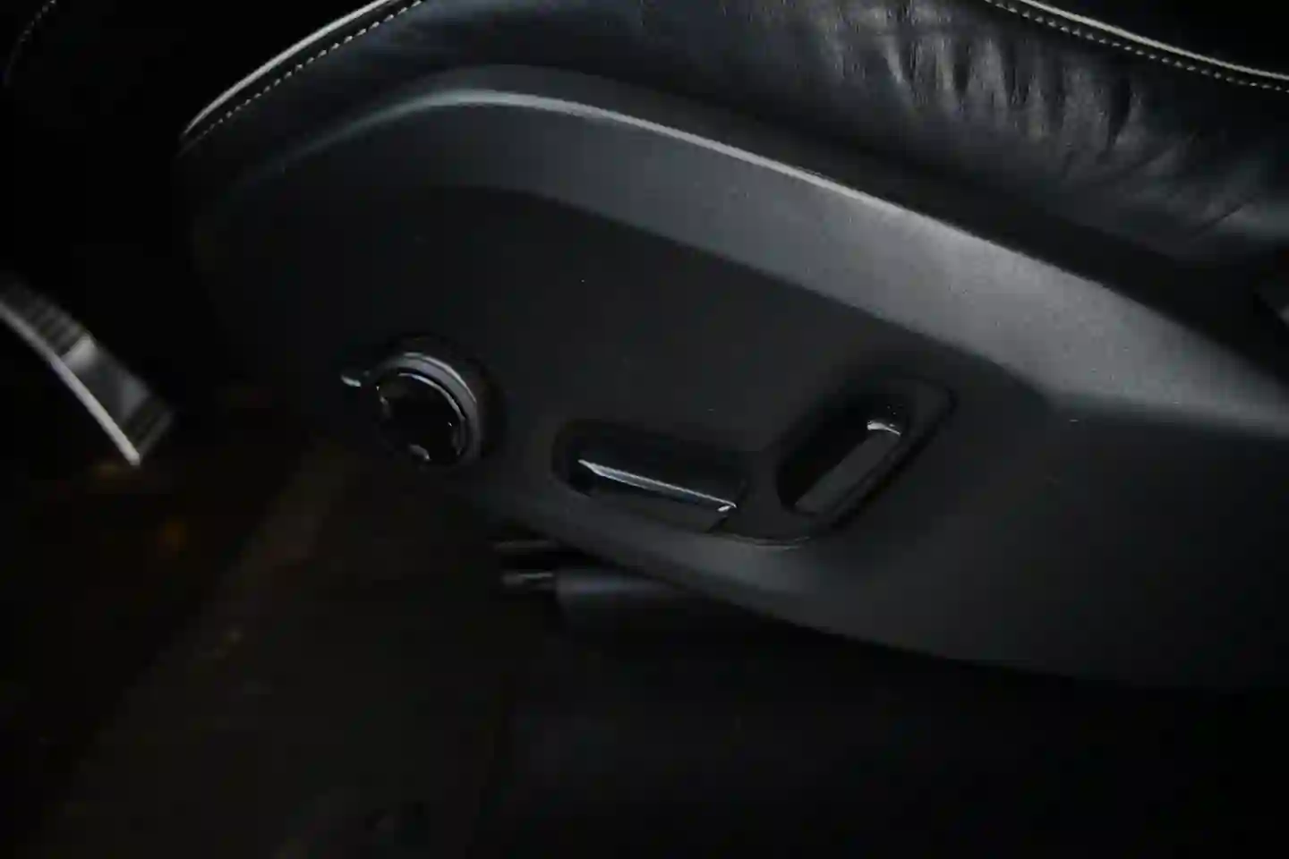 Car Image - 60AjwsUXT6zgZrcHPcfuCD