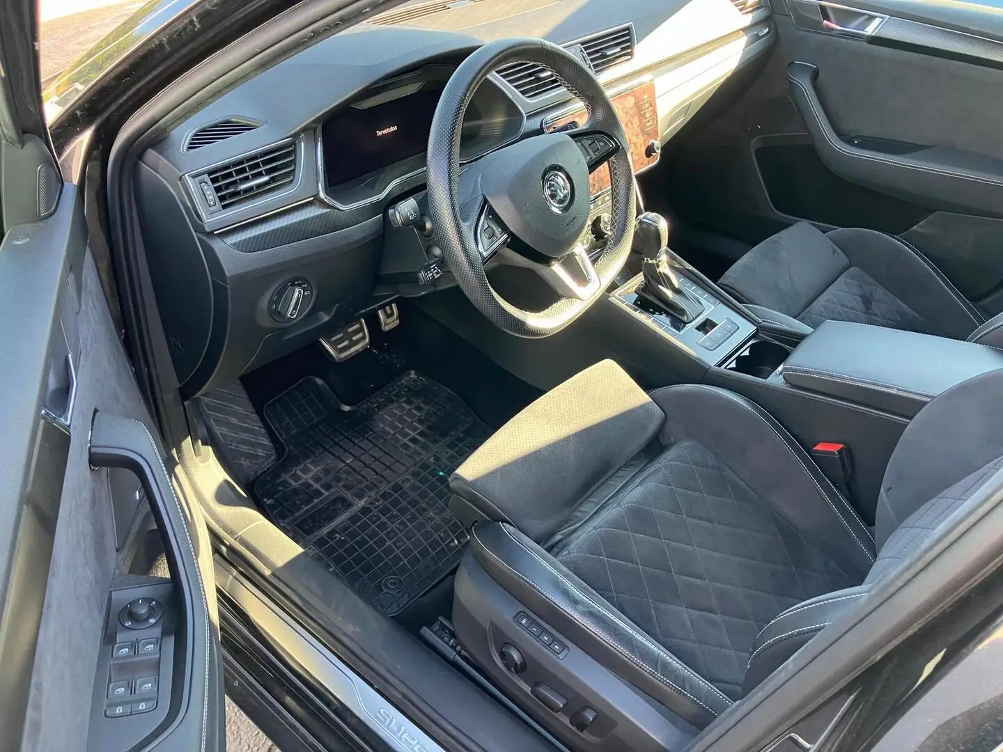Car Image - 2ly5ys7CW9PIiBLPeBfk6U