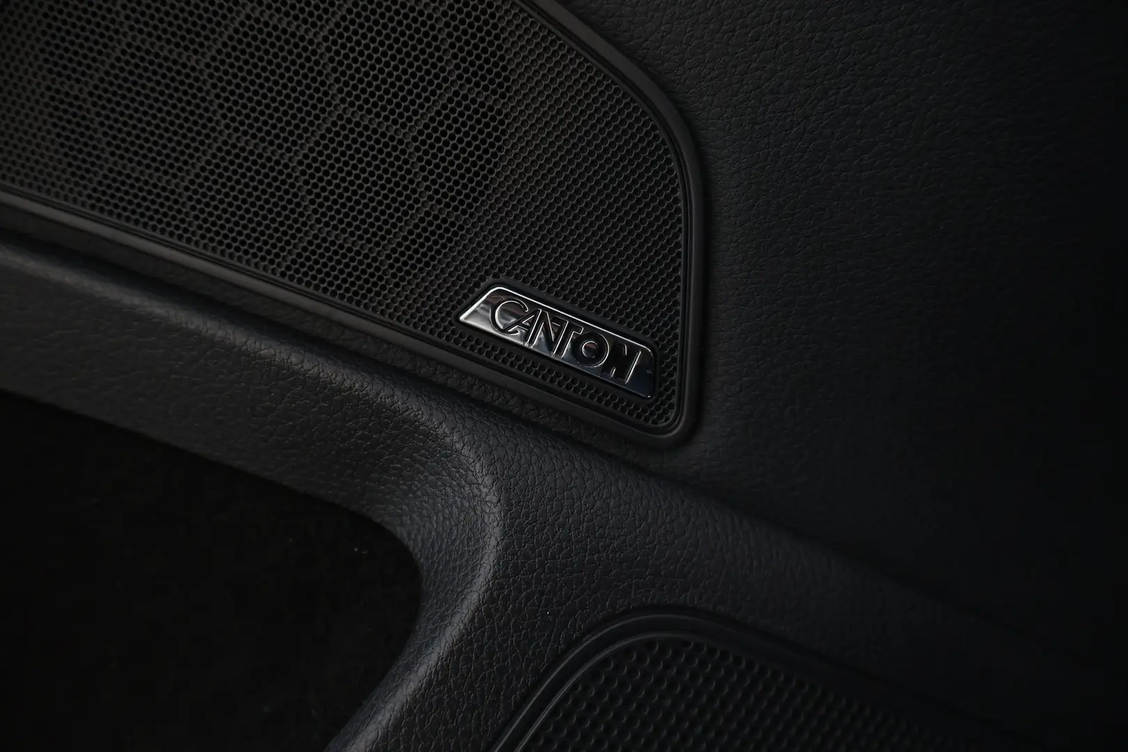Car Image - 3Xb1gfBH5OfUhDmUNXWZVn