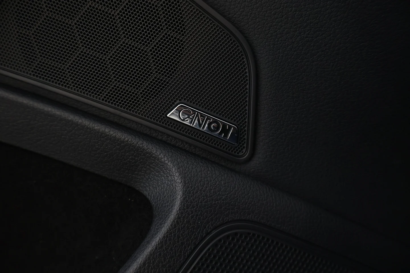 Car Image - 3Xb1gfBH5OfUhDmUNXWZVn