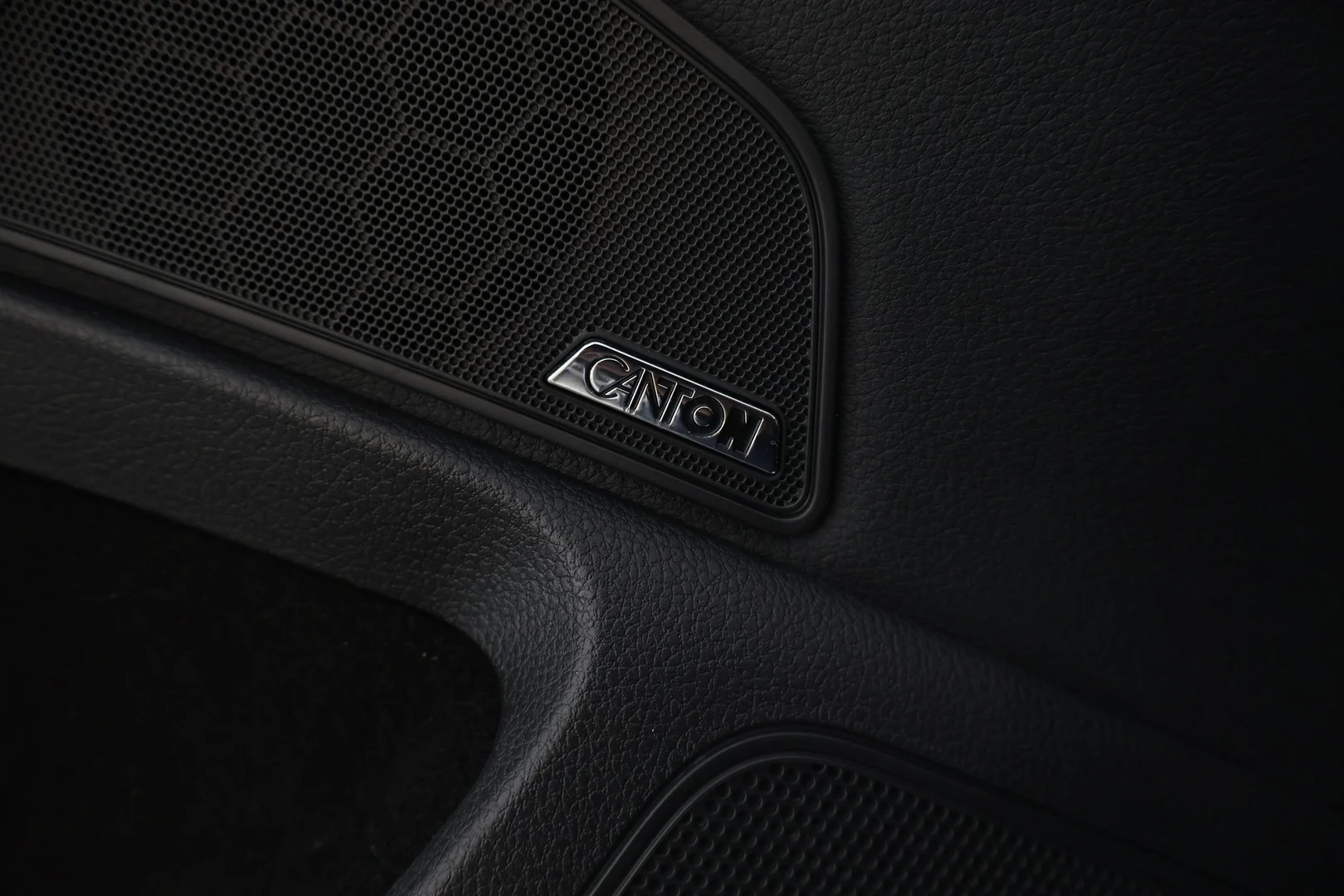 Car Image - 3Xb1gfBH5OfUhDmUNXWZVn