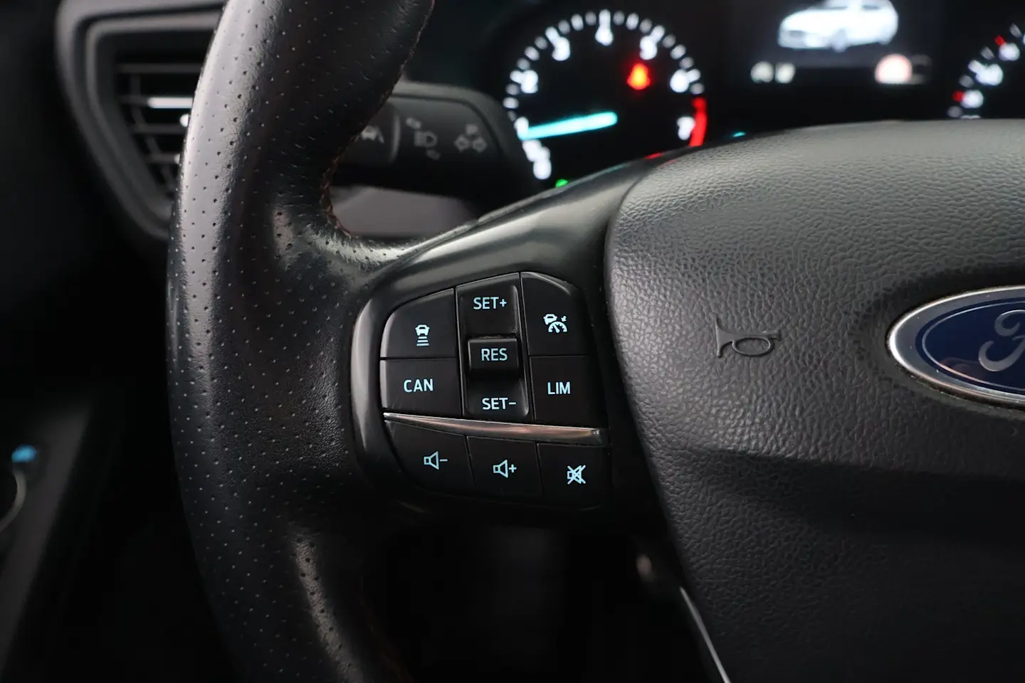 Car Image - 95UvpQgFY54XBcELCgm8D