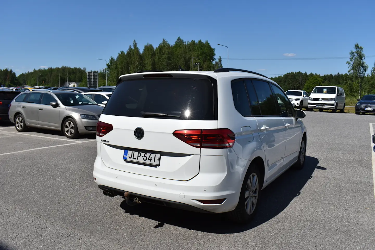 Car Image - 23r4znUKeXNlqkMWLsfAhJ