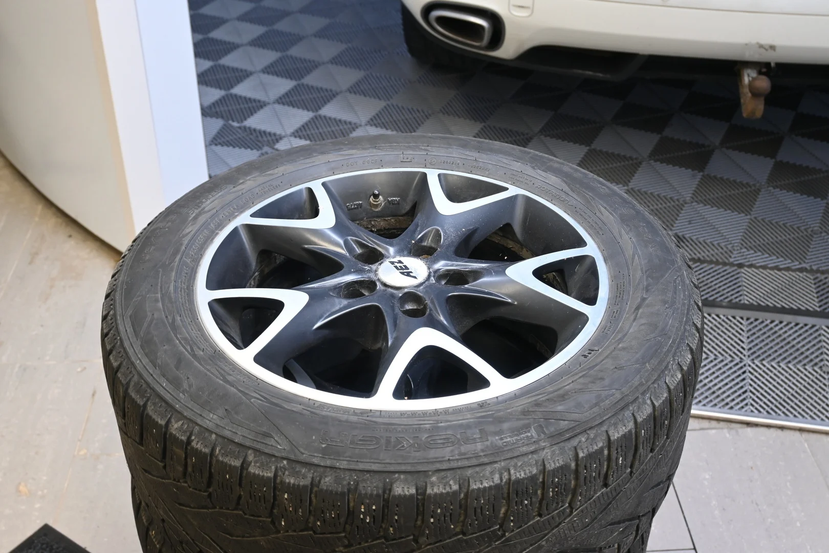 Car Image - 6NiMxssdPPmN12n4Pcmq5S