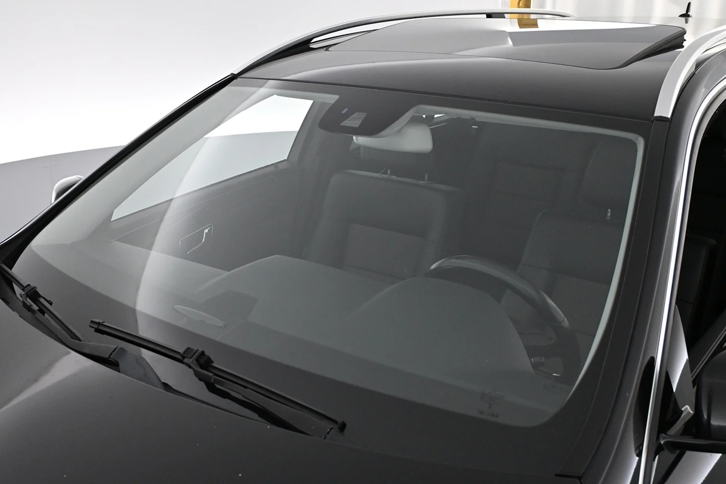 Car Image - 5tLXqUJ64ZXzowz0UV2hro
