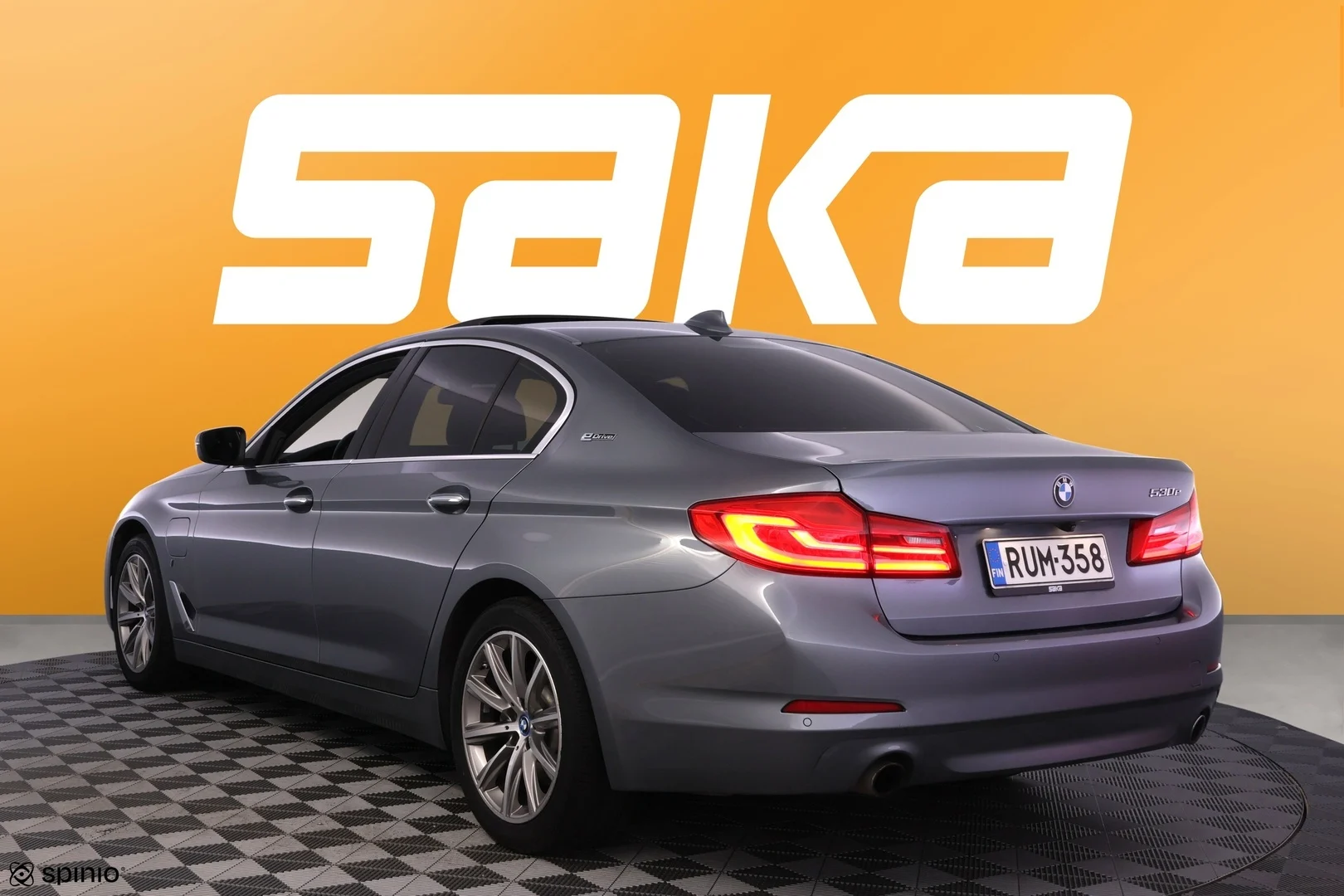 Car Image - 10x7DI300gjr3XC7yxPZQn