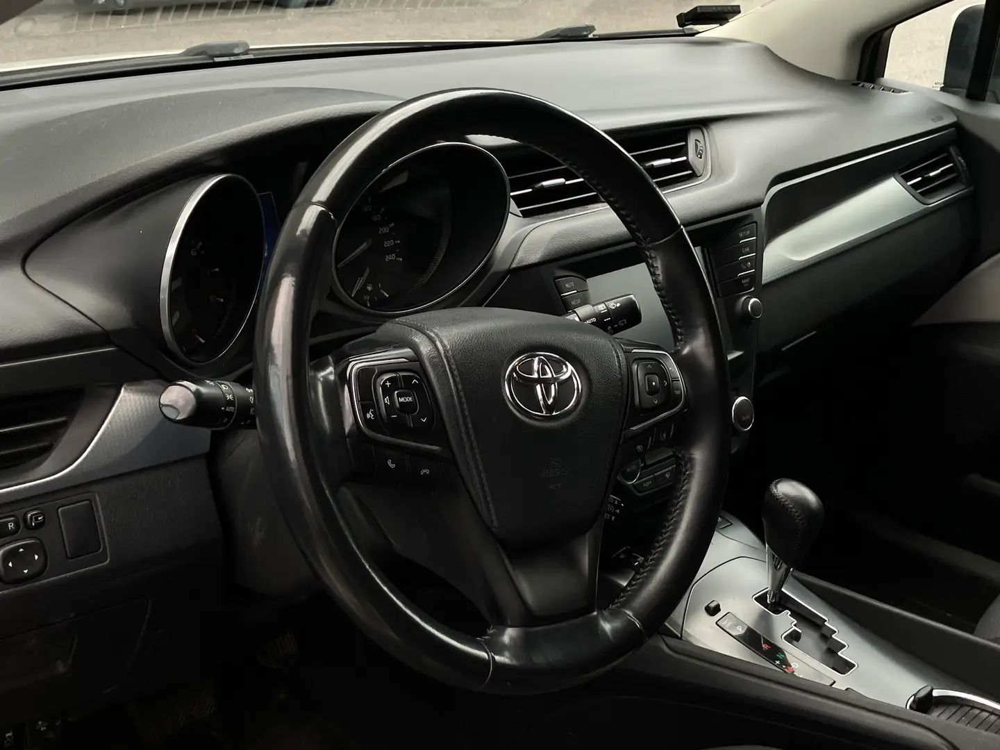 Car Image - 6JG95n0XgqglGHBLYO7cDT