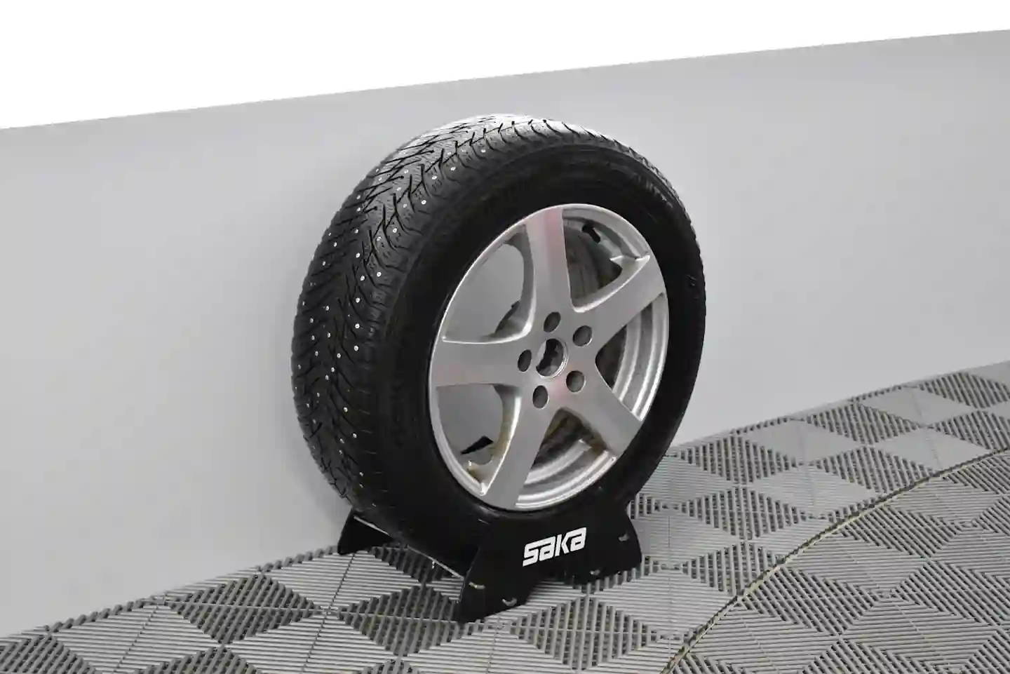 Car Image - 2jbcMh9pxuUbXjbrXkRy8N